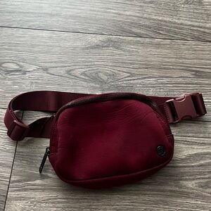 Lululemon belt bag